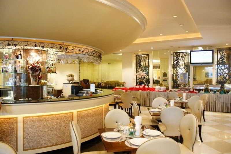 Lk Royal Suite Pattaya Bagian luar foto