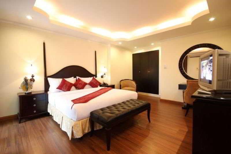 Lk Royal Suite Pattaya Bagian luar foto