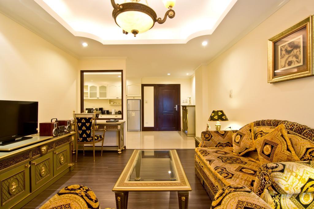 Lk Royal Suite Pattaya Bagian luar foto