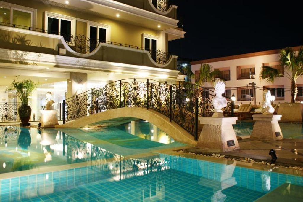 Lk Royal Suite Pattaya Bagian luar foto